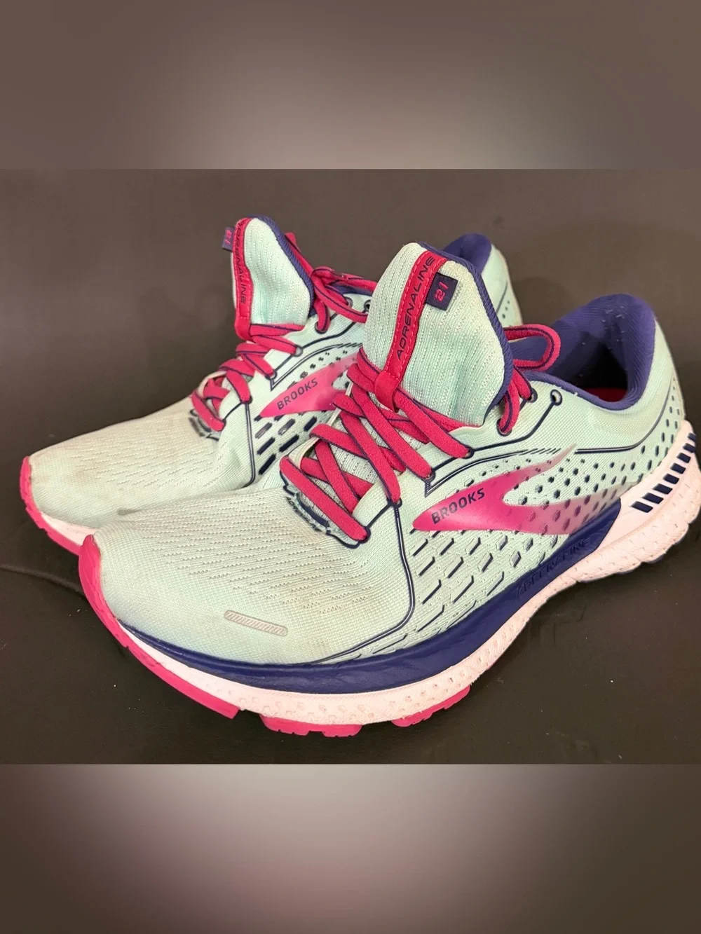 Brooks Women’s Running Shoes - Mint with Pink Accents